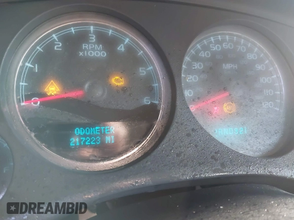 2007 Chevrolet Suburban LTZ with VIN 3GNFC16087G271075, listed as a IAAI auction lot 42010391 with 217,223 mi miles and . Bid and sale history available at DreamBid. Image 7.