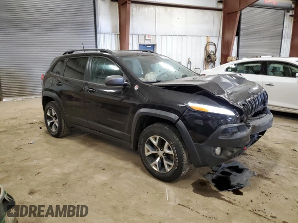 2018 Jeep Cherokee Trailhawk Leather Plus with VIN 1C4PJMBX4JD558201, listed as a Copart auction lot 53462775 with 94,604 mi miles and Salvage title. Bid and sale history available at DreamBid. Image 4.