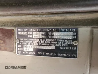 1987 Mercedes-Benz 560 SL z VIN WDBBA48D0HA061731, wystawiony jako Copart lot #56622425 z przebiegiem 121 214 mil mil oraz Czysty tytuł • Clean title. Historia ofert i sprzedaży dostępna na DreamBid. Obrazek 12.