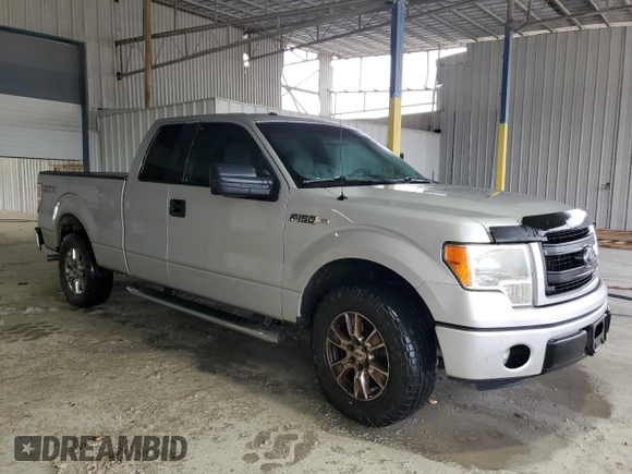 2014 Ford F-150 XL with VIN 1FTFX1CF9EKF53155, listed as a Copart auction lot 44654795 with 186,227 mi miles and Clean Title. Bid and sale history available at carsss.com. Image 4.