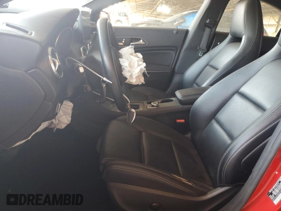 2019 Mercedes-Benz CLA 250 z VIN WDDSJ4GB0KN750546, wystawiony jako Copart lot #52394885 z przebiegiem 86 383 mil mil oraz Szkoda całkowita • Salvage title. Historia ofert i sprzedaży dostępna na DreamBid. Obrazek 7.