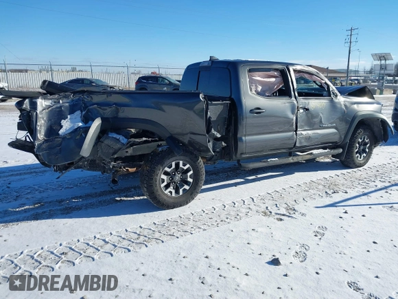 2017 Toyota Tacoma SR5 with VIN 3TMDZ5BN1HM021199, listed as a IAAI auction lot 41387400 with 93,392 mi miles. Bid and sale history available at carsss.com. Image 4.