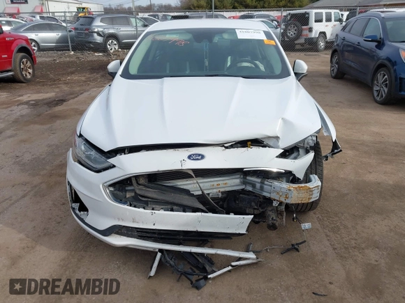 2020 Ford Fusion Hybrid SE with VIN 3FA6P0LU5LR195611, listed as a IAAI auction lot 41807998 with 128,439 mi miles. Bid and sale history available at carsss.com. Image 12.