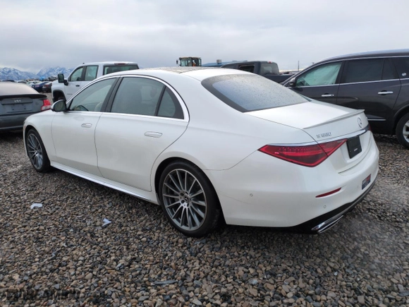 2022 Mercedes-Benz S-Class S 580 with VIN W1K6G7GB4NA067343, listed as a Copart auction lot 45412565 with 24,736 mi miles and Salvage Title. Bid and sale history available at carsss.com. Image 2.