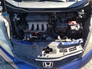 2013 Honda Fit Sport with VIN JHMGE8H57DC072654, listed as a Copart auction lot 48356135 with 82,557 mi miles and Salvage Title. Bid and sale history available at carsss.com. Image 11.