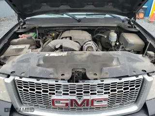 2008 GMC Sierra 1500 Work Truck with VIN 2GTEK133X81141962, listed as a Copart auction lot 82283814 with 443,977 mi miles and Salvage Title. Bid and sale history available at carsss.com. Image 11.