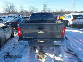 2010 Chevrolet Silverado 1500 LT with VIN 1GCSCSE00AZ153124, listed as a IAAI auction lot 41307647 with 174,991 mi miles and . Bid and sale history available at DreamBid. Image 17.