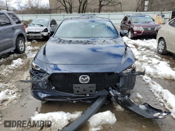 2020 Mazda Mazda3 Hatchback Preferred Package with VIN JM1BPBMM1L1174414, listed as a Copart auction lot 44311433 with 8,336 mi miles. Bid and sale history available at carsss.com. Image 5.
