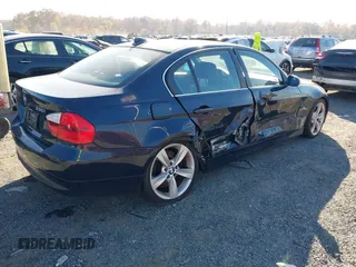 2006 BMW 3 Series 330i z VIN WBAVB33536AZ86617, wystawiony jako IAAI lot #40736005 z przebiegiem 139 015 mil mil oraz . Historia ofert i sprzedaży dostępna na DreamBid. Obrazek 4.
