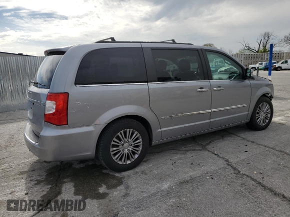2014 Chrysler Town & Country Touring L z VIN 2C4RC1CG3ER200123, wystawiony jako Copart lot #52604085 z przebiegiem 146 761 mil mil oraz Szkoda całkowita • Salvage title. Historia ofert i sprzedaży dostępna na DreamBid. Obrazek 3.