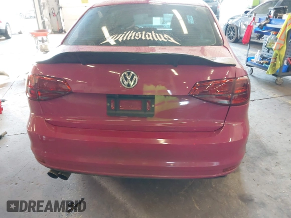 2012 Volkswagen Jetta Sedan TDI w/Premium & Nav with VIN 3VWLL7AJ6CM472769, listed as a IAAI auction lot 41026223 with 111,233 mi miles. Bid and sale history available at carsss.com. Image 17.