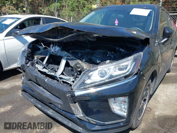 2020 Mitsubishi Eclipse Cross ES z VIN JA4AS3AAXLZ033153, wystawiony jako IAAI lot #41885706 z przebiegiem 106 720 mil mil oraz . Historia ofert i sprzedaży dostępna na DreamBid. Obrazek 6.