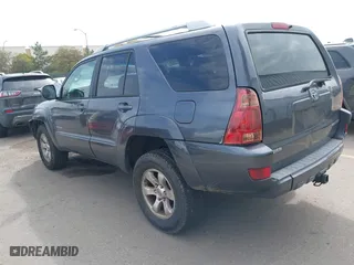 2005 Toyota 4Runner SR5 with VIN JTEZU14R058040495, listed as a IAAI auction lot 41808239 with 198,879 mi miles. Bid and sale history available at carsss.com. Image 3.