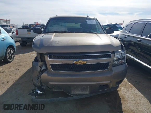 2007 Chevrolet Tahoe LTZ z VIN 1GNFC130X7R241919, wystawiony jako IAAI lot #41270202 z przebiegiem Nie podano mil oraz . Historia ofert i sprzedaży dostępna na DreamBid. Obrazek 12.