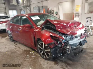 2018 Nissan Altima 2.5 SV with VIN 1N4AL3AP5JC198699, listed as a IAAI auction lot 41609046 with 60,807 mi miles. Bid and sale history available at carsss.com. Image 1.