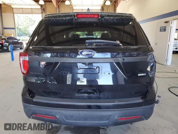 2019 Ford Police Interceptor Utility z VIN 1FM5K8AR9KGB23653, wystawiony jako Copart lot #58393095 z przebiegiem Nie podano mil oraz Tytuł czysty. Historia ofert i sprzedaży dostępna na DreamBid. Obrazek 6.