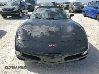 2004 Chevrolet Corvette with VIN 1G1YY32G245117541, listed as a Copart auction lot 77487344 with 43,759 mi miles and Salvage Title. Bid and sale history available at carsss.com. Image 5.