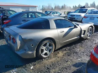 1999 Chevrolet Corvette with VIN 1G1YY22G2X5111043, listed as a IAAI auction lot 41390901 with 140,869 mi miles. Bid and sale history available at carsss.com. Image 4.