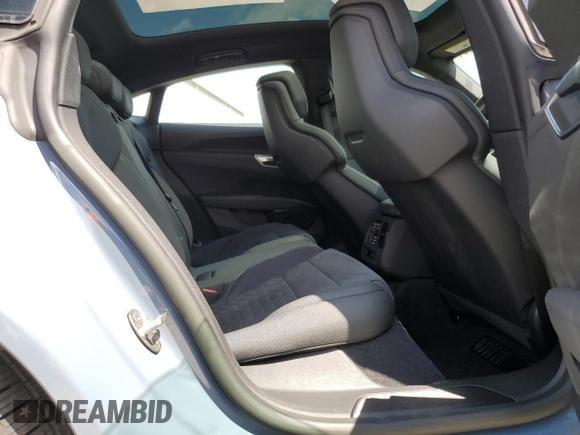 2023 Audi e-tron GT Premium Plus z VIN WAUFJBFW2P7003754, wystawiony jako Copart lot #53279094 z przebiegiem 7286 mil mil oraz . Historia ofert i sprzedaży dostępna na DreamBid. Obrazek 10.