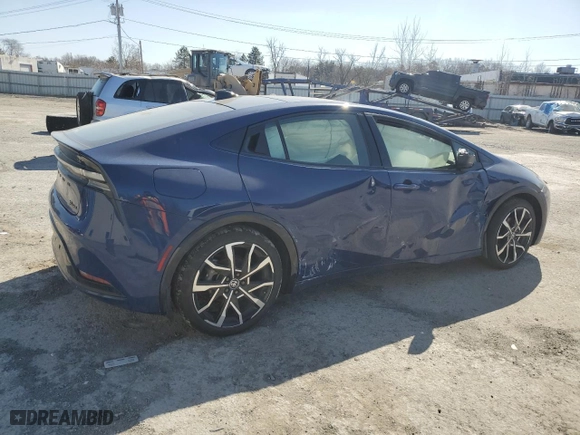 2024 Toyota Prius Prime SE with VIN JTDACACU2R3013196, listed as a Copart auction lot 48553565 with NaN miles and Salvage Title. Bid and sale history available at carsss.com. Image 3.