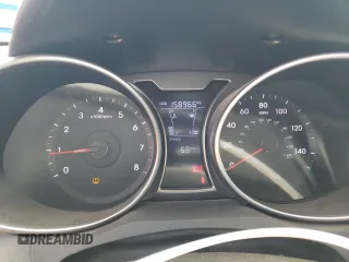 2013 Hyundai Veloster w/Black Int z VIN KMHTC6AD3DU085015, wystawiony jako Copart lot #54473595 z przebiegiem 158 966 mil mil oraz Szkoda całkowita • Salvage title. Historia ofert i sprzedaży dostępna na DreamBid. Obrazek 9.