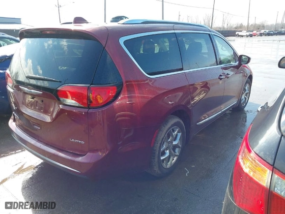 2018 Chrysler Pacifica Limited with VIN 2C4RC1GG6JR320454, listed as a IAAI auction lot 41652076 with 83,353 mi miles. Bid and sale history available at carsss.com. Image 4.