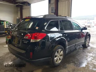 2010 Subaru Outback Premium z VIN 4S4BRBBC5A3346946, wystawiony jako IAAI lot #41985272 z przebiegiem 66 253 mil mil oraz . Historia ofert i sprzedaży dostępna na DreamBid. Obrazek 4.