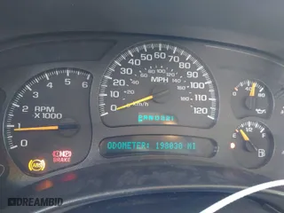 2005 Chevrolet Avalanche LS with VIN 3GNEC12Z85G100565, listed as a IAAI auction lot 41350279 with 198,030 mi miles. Bid and sale history available at carsss.com. Image 7.
