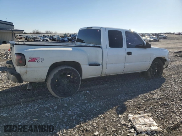 2003 Chevrolet Silverado 1500 LT with VIN 1GCEK19T73Z325201, listed as a Copart auction lot 88667655 with 247,505 mi miles and Salvage Title. Bid and sale history available at DreamBid. Image 3.