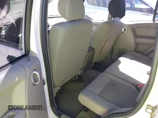 2006 Jeep Liberty Limited with VIN 1J4GL58KX6W180273, listed as a IAAI auction lot 41896673 with 146,404 mi miles. Bid and sale history available at carsss.com. Image 8.