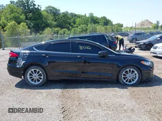 2020 Ford Fusion SE with VIN 3FA6P0HD6LR101129, listed as a IAAI auction lot 39737792 with 18,315 mi miles and . Bid and sale history available at DreamBid. Image 13.
