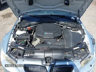 2008 BMW 3 Series M3 with VIN WBSWL93518P330402, listed as a IAAI auction lot 42165825 with 53,531 mi miles and . Bid and sale history available at carsss.com. Image 10.