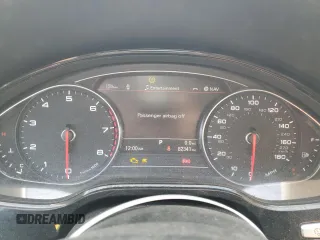 2017 Audi A8 with VIN WAU44AFD4HN014064, listed as a Copart auction lot 62373585 with 82,341 mi miles and Clean title. Bid and sale history available at DreamBid. Image 9.