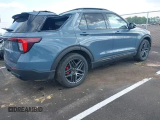 2025 Ford Explorer ST-Line с VIN 1FMUK7KH9SGA91850, выставлен на аукционе IAAI как лот 42028931 с пробегом 5 770 миль миль и . История ставок и продаж доступна на DreamBid. Изображение 4.