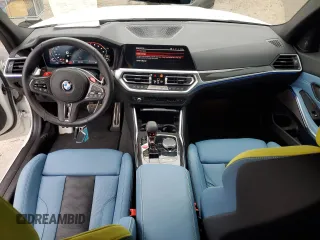 2021 BMW M3 Competition z VIN WBS33AY09MFL34036, wystawiony jako Copart lot #39110933 z przebiegiem 6299 mil mil oraz . Historia ofert i sprzedaży dostępna na DreamBid. Obrazek 8.