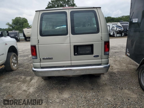 2006 Ford Econoline Passenger XL with VIN 1FBNE31L16HB32734, listed as a Copart auction lot 61421825 with 204,661 mi miles and Clean title. Bid and sale history available at DreamBid. Image 6.