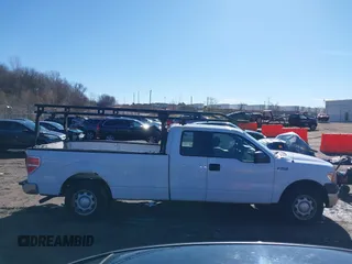 2014 Ford F-150 XL with VIN 1FTFX1CF3EKF27943, listed as a IAAI auction lot 41735025 with 248,005 mi miles. Bid and sale history available at carsss.com. Image 13.