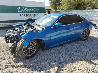 2020 Alfa Romeo Giulia with VIN ZARFAMANXL7630974, listed as a Copart auction lot 87196284 with 104,971 mi miles and Salvage Title. Bid and sale history available at carsss.com. Image 1.