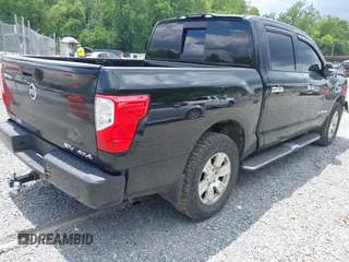 2017 Nissan Titan SV with VIN 1N6AA1E58HN542504, listed as a IAAI auction lot 42564921 with 161,555 mi miles and . Bid and sale history available at DreamBid. Image 4.