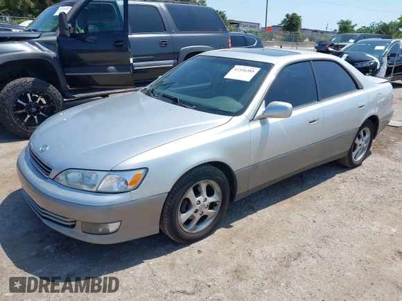 2001 Lexus ES 300 with VIN JT8BF28GX10307910, listed as a IAAI auction lot 42326385 with 157,130 mi miles and . Bid and sale history available at DreamBid. Image 2.