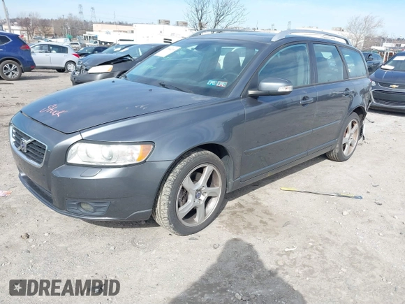 2008 Volvo V50 R-Design с VIN YV1MJ672X82396439, выставлен на аукционе IAAI как лот 41586200 с пробегом 110 267 миль миль и . История ставок и продаж доступна на DreamBid. Изображение 2.