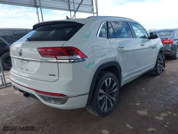 2020 Volkswagen Atlas Cross Sport 3.6L V6 SEL R-Line with VIN 1V2RE2CA2LC231704, listed as a IAAI auction lot 41468843 with 45,779 mi miles. Bid and sale history available at carsss.com. Image 4.