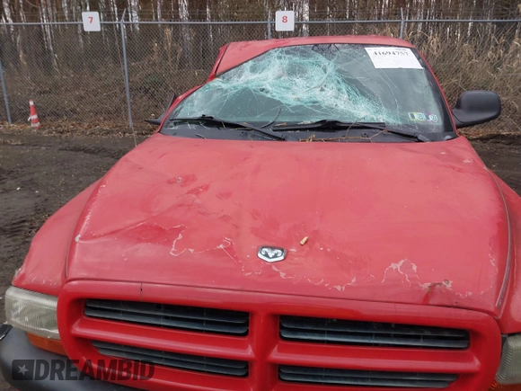 2002 Dodge Dakota Sport with VIN 1B7HG38N52S510495, listed as a IAAI auction lot 41694757 with 254,713 mi miles. Bid and sale history available at carsss.com. Image 6.