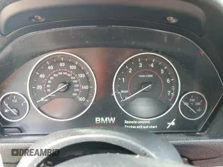 2018 BMW 3 Series 330i xDrive with VIN WBA8D9G55JNU71401, listed as a Copart auction lot 60206935 with Not provided miles and Clean title. Bid and sale history available at DreamBid. Image 9.