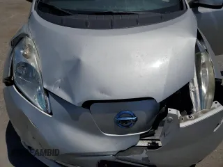 2013 Nissan LEAF SV z VIN 1N4AZ0CP5DC403257, wystawiony jako Copart lot #64851035 z przebiegiem 107 919 mil mil oraz Szkoda całkowita • Salvage title. Historia ofert i sprzedaży dostępna na DreamBid. Obrazek 11.