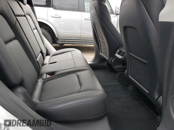 2022 Tesla Model Y Long Range z VIN 7SAYGDEE7NF437385, wystawiony jako Copart lot #51240645 z przebiegiem 45 372 mil mil oraz Szkody całkowita. Historia ofert i sprzedaży dostępna na DreamBid. Obrazek 10.