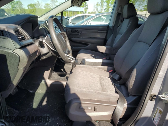 2019 Honda Odyssey LX с VIN 5FNRL6H28KB023506, выставлен на аукционе Copart как лот 51911655 с пробегом 248 806 миль миль и Списание • Salvage title. История ставок и продаж доступна на DreamBid. Изображение 7.