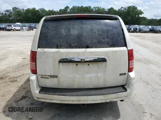 2008 Chrysler Town & Country LX z VIN 2A8HR44HX8R708086, wystawiony jako Copart lot #56577115 z przebiegiem 159 482 mil mil oraz Szkoda całkowita • Salvage title. Historia ofert i sprzedaży dostępna na DreamBid. Obrazek 6.