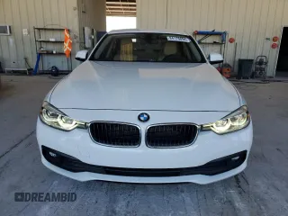 2018 BMW 3 Series 320i with VIN WBA8E1G5XJNU90685, listed as a Copart auction lot 84178894 with 84,614 mi miles and Salvage Title. Bid and sale history available at DreamBid. Image 5.