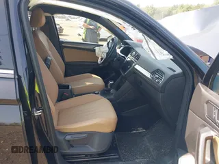 2022 Volkswagen Tiguan SE with VIN 3VV2B7AXXNM060140, listed as a IAAI auction lot 40300638 with 25,955 mi miles and . Bid and sale history available at DreamBid. Image 5.